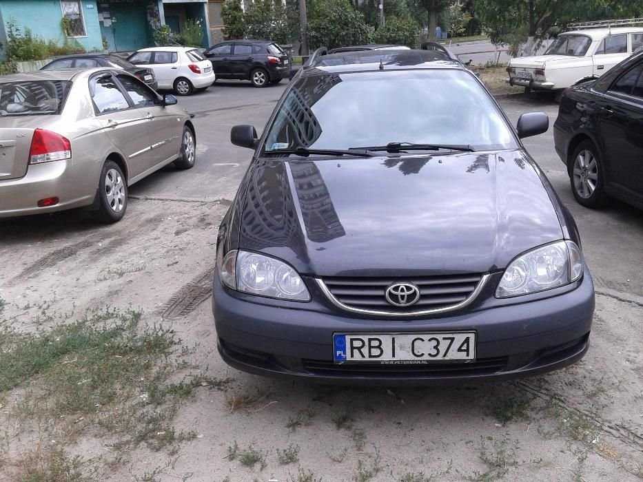 Toyota Avensis 2001