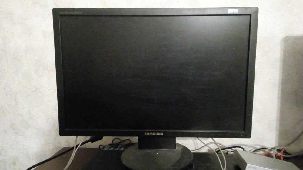 Монитор Samsung SyncMaster 2043bw 20"