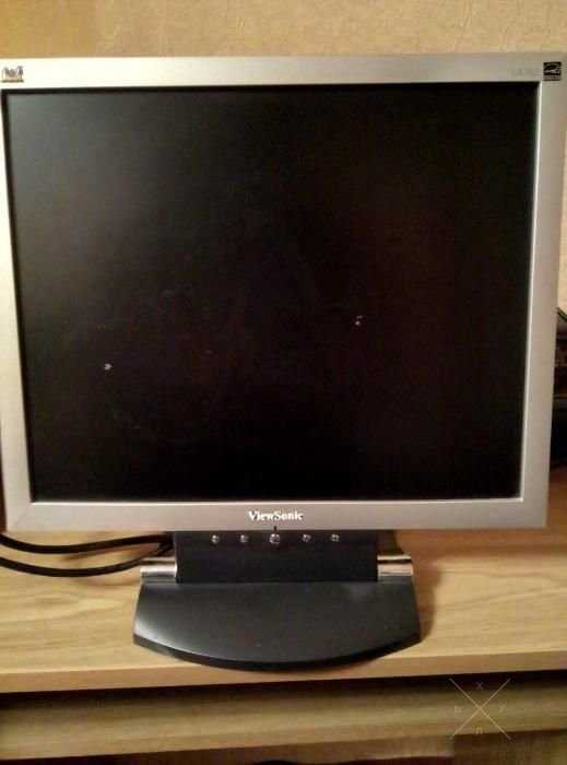 Монитор ViewSonic VA702