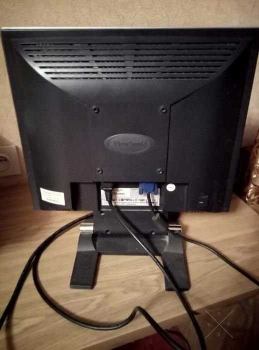 Монитор ViewSonic VA702