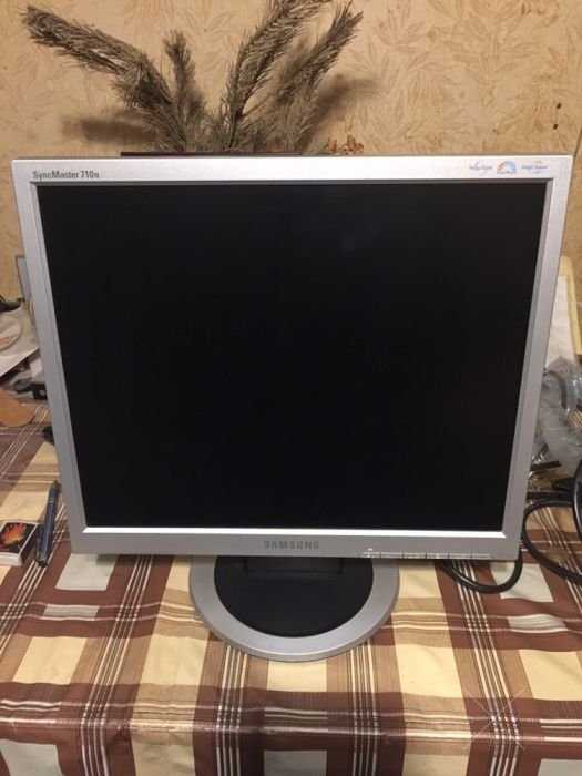 Монитор samsung 17"