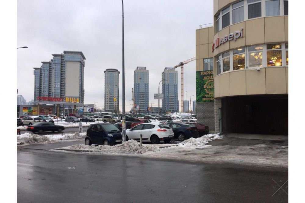 Паркоместо в подземном паркинге ул.Днепровская Набережная 25а(П5)