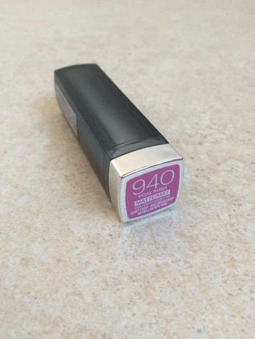 Матовая помада Maybelline Color Sensational Matte №940