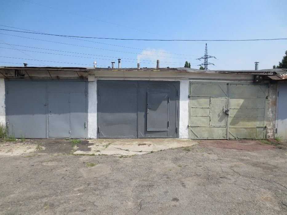 Продам гараж м.Черниговская!!!