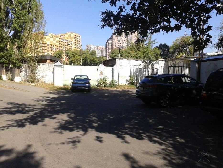 Продам гараж на 2 авто ул.Перспективная 9
