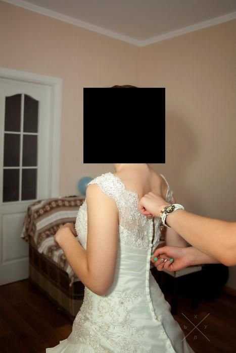 Платье от Mori Lee