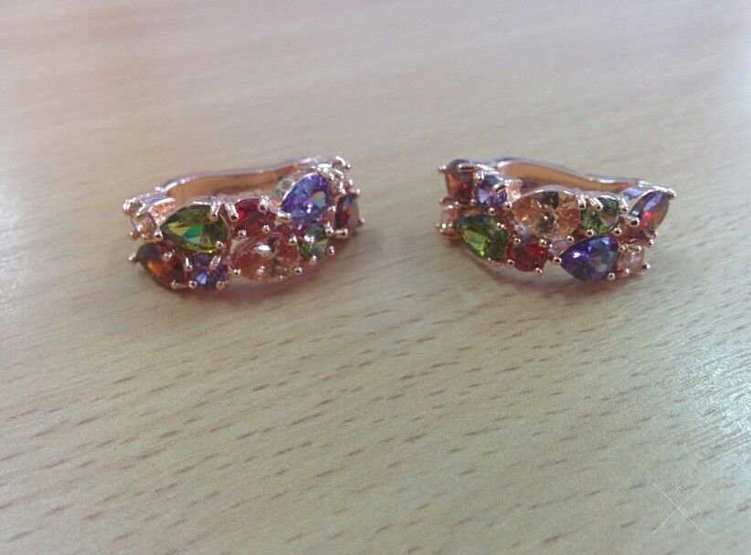 Шикарные серьги бижутерия