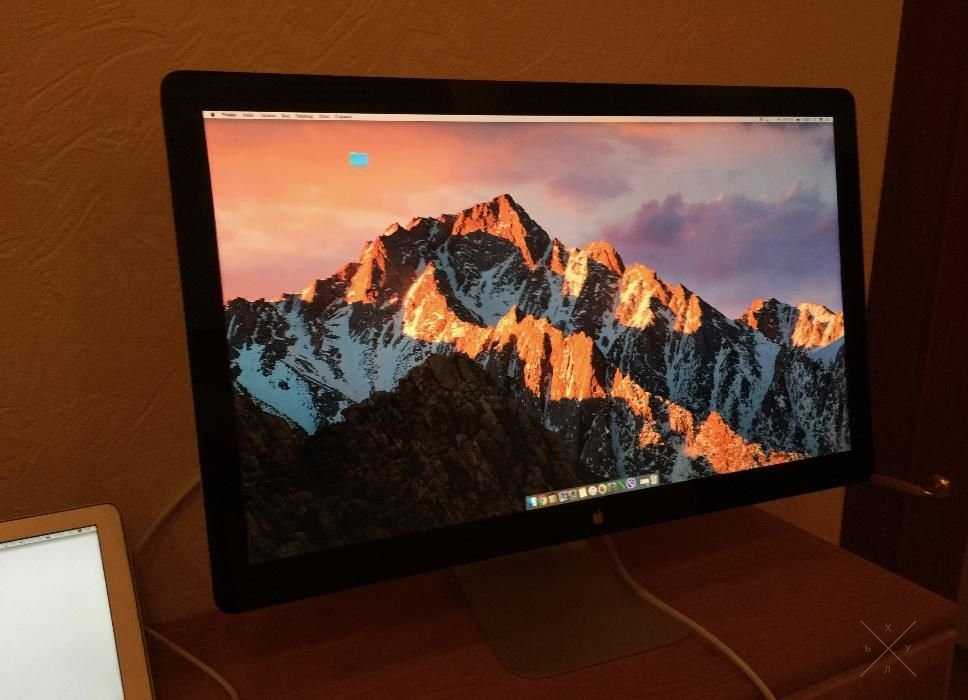 Apple Cinema Display 27
