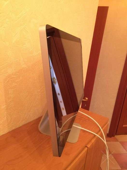 Apple Cinema Display 27