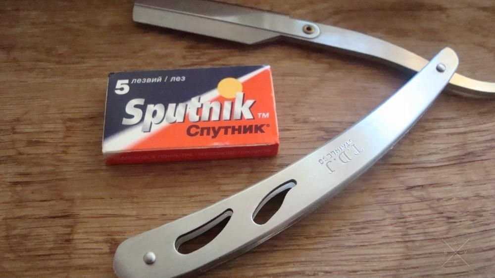 !Акция! Две опасные бритвы,по цене одной! + упаковка лезвий "Sputnik"