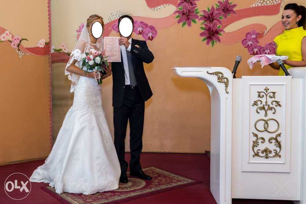 Свадебное платье