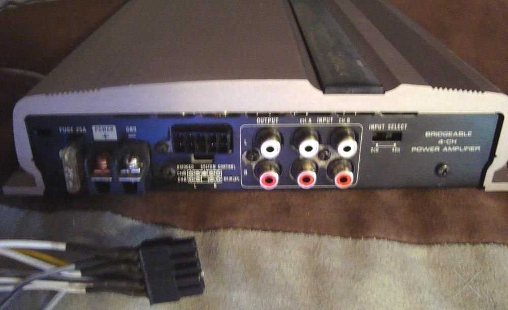 Усилитель авто Pioneer GM-X404 4 канала USA