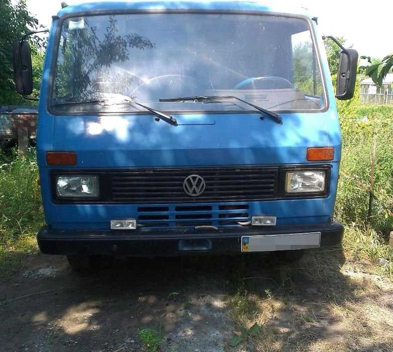 Бортовой грузовик Фольксваген LT 40