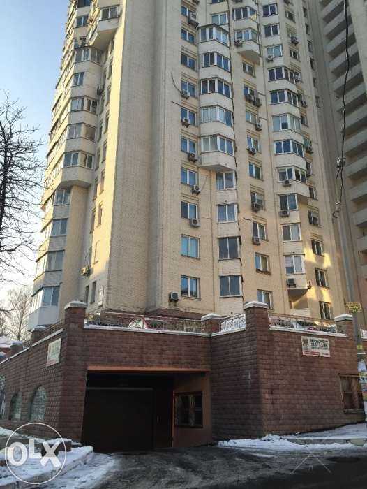Продается парковочное место 18 кв.м в доме ул. Васильковская 18