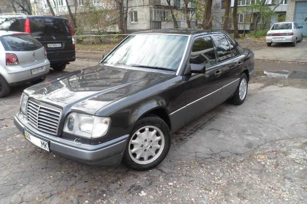 Мерседес 124 E320