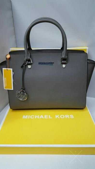 Сумка michael kors selma из натуральной кожи.