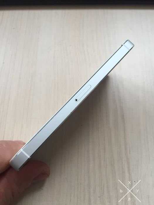 iPhone 5s 64gb. Требует ремонта.