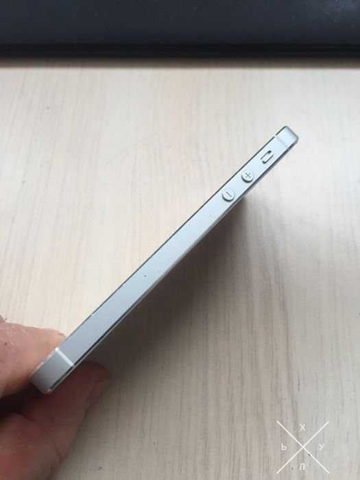 iPhone 5s 64gb. Требует ремонта.