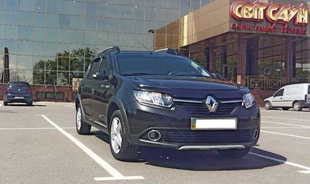 Renault Sandero StepWay + 2013г. (максимальная комплектация)