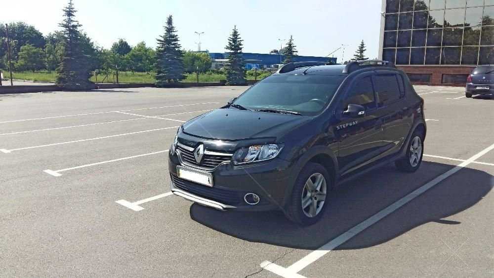Renault Sandero StepWay + 2013г. (максимальная комплектация)