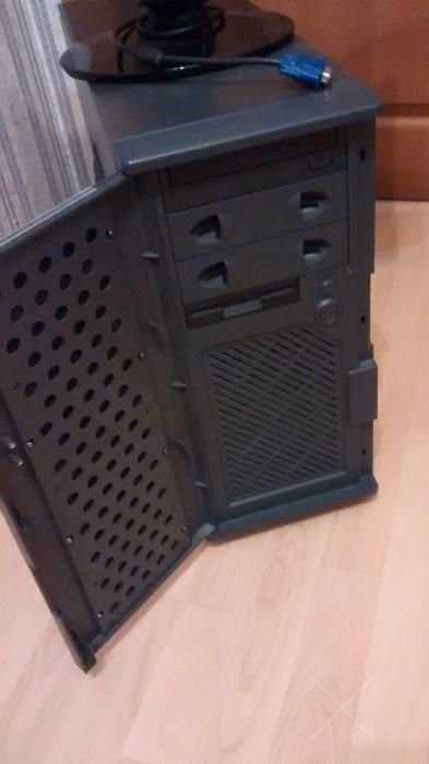 Срочно! Дешево, с монитором 19" i5-3450 4x3.5Ghz/DDR3-8Gb/Black-1TВ