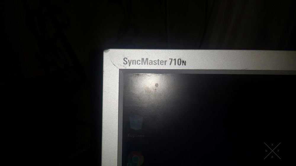 Монитор Samsung SyncMaster 710n