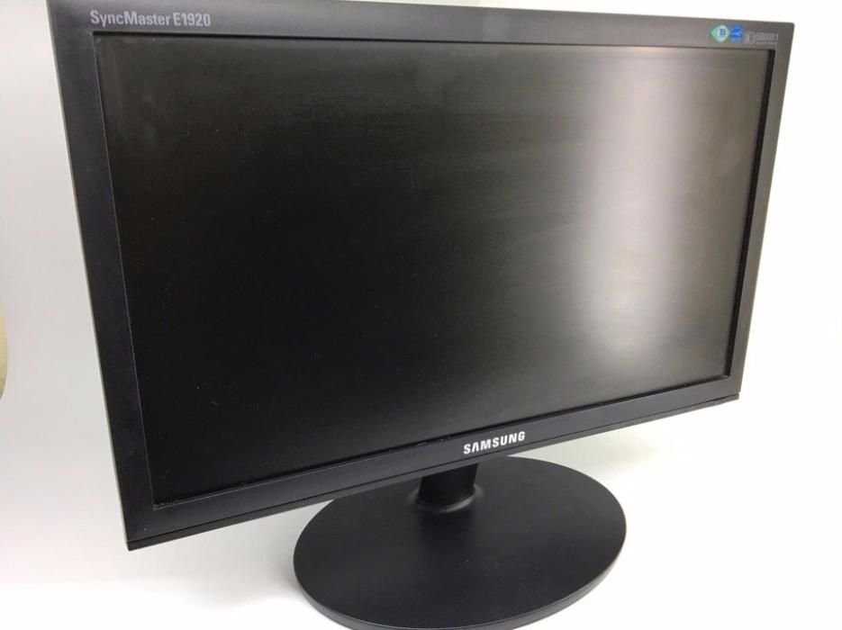 Samsung e1920 19 дюймов КАК НОВЫЙ с коробкой! гарантия 3 месяца