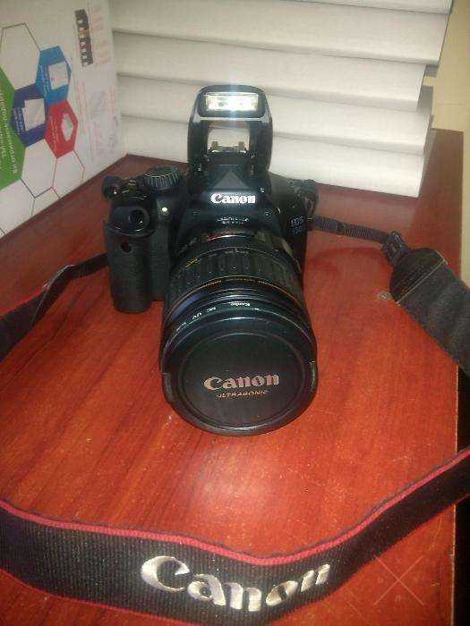 Canon EOS 550 D 28-135