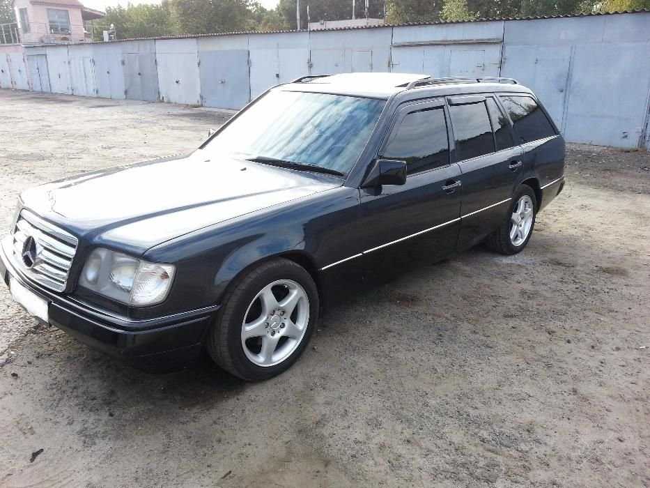 Mercedes T280