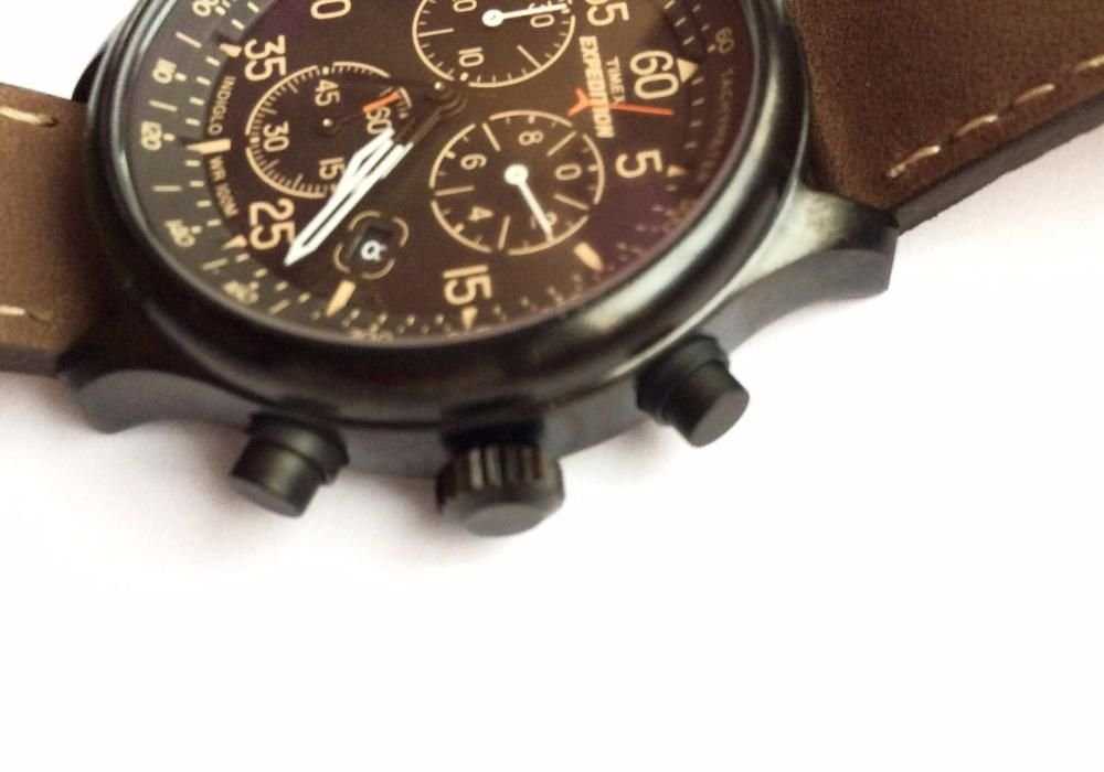 Очень срочно продам часы Timex Expedition Field Chronograph Watch
