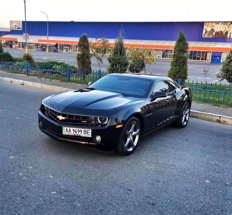 Продам Chevrolet Camaro, практически новый!