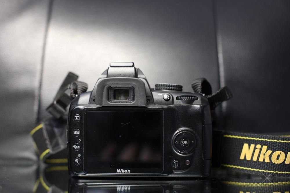 Nikon D3000