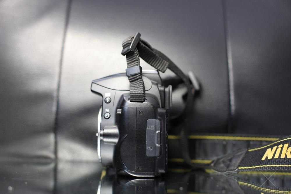 Nikon D3000