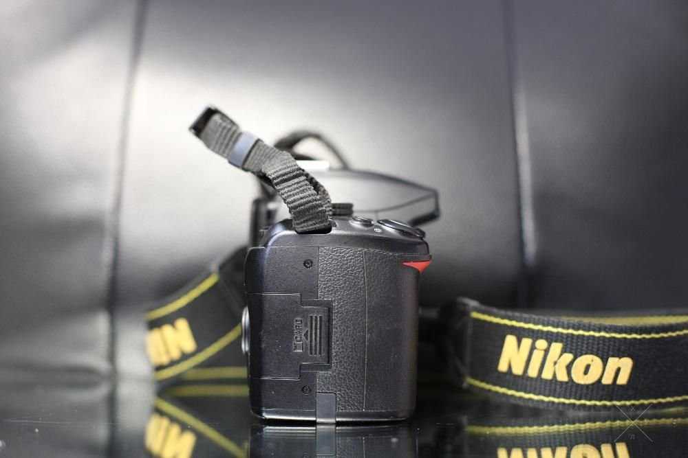 Nikon D3000