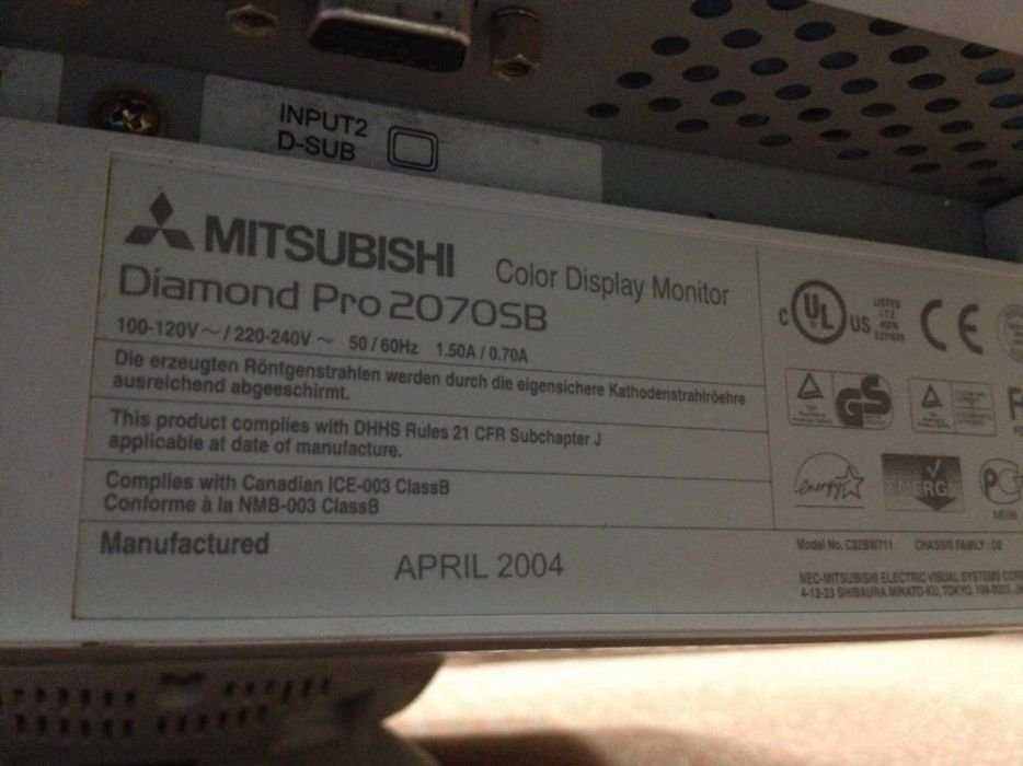 Проф. Монитор mitsubishi pro 2070