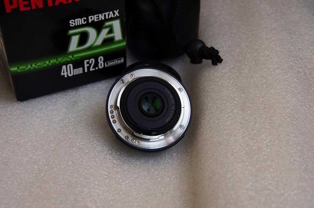 Продам объектив SMC Pentax-DA 40mm F2.8 Limited