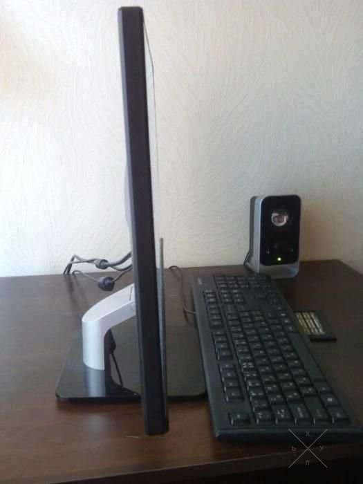 Монитор Dell S2240L