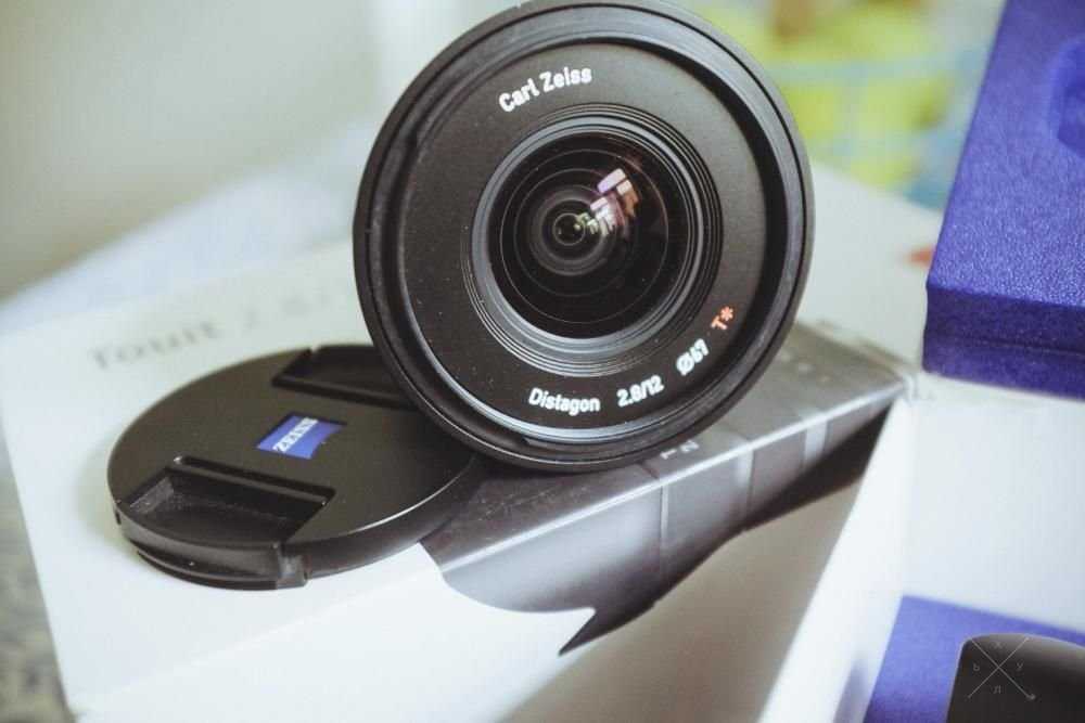 Zeiss Touit 12mm f/2.8 Lens (Fujifilm X-Mount) / fujifilm-x-pro2