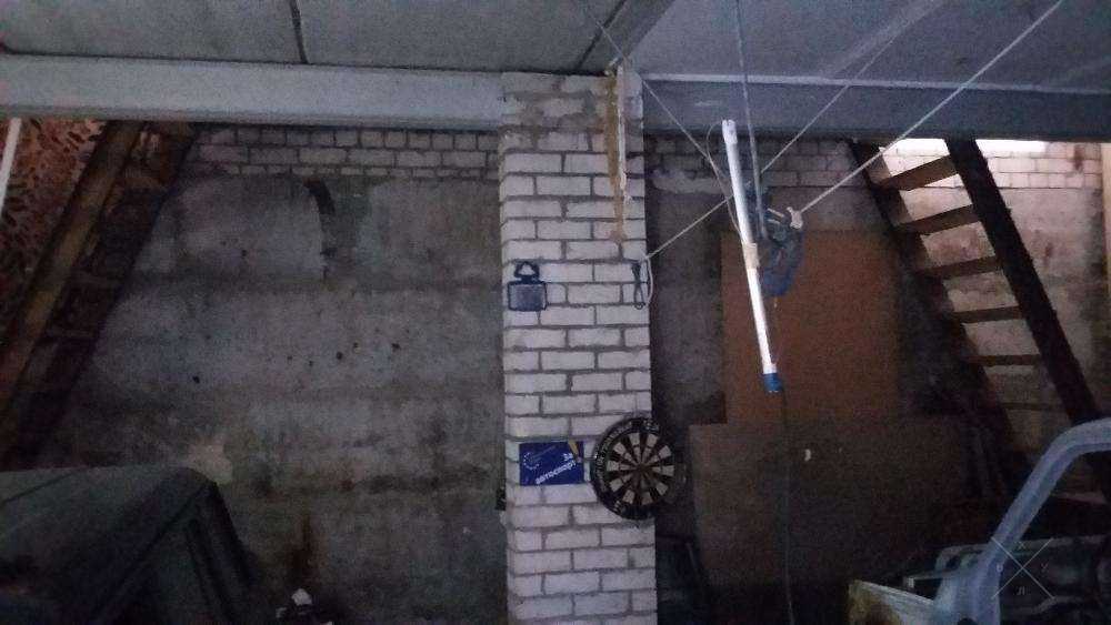 Продам гараж на две машины.
