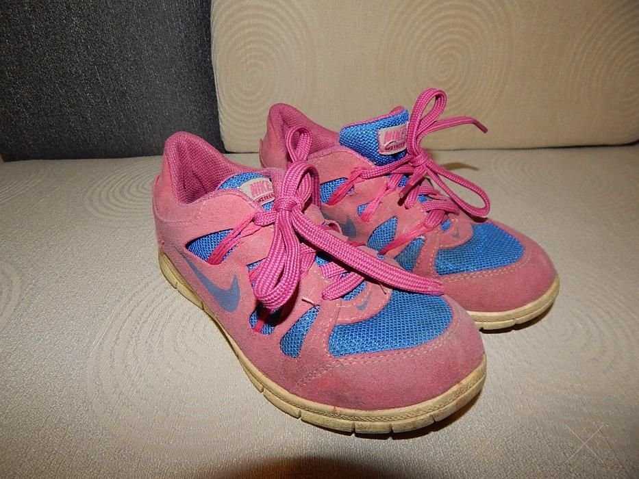 Фирменные мокасины кроссовки Nike на девочку стелька 21 см.