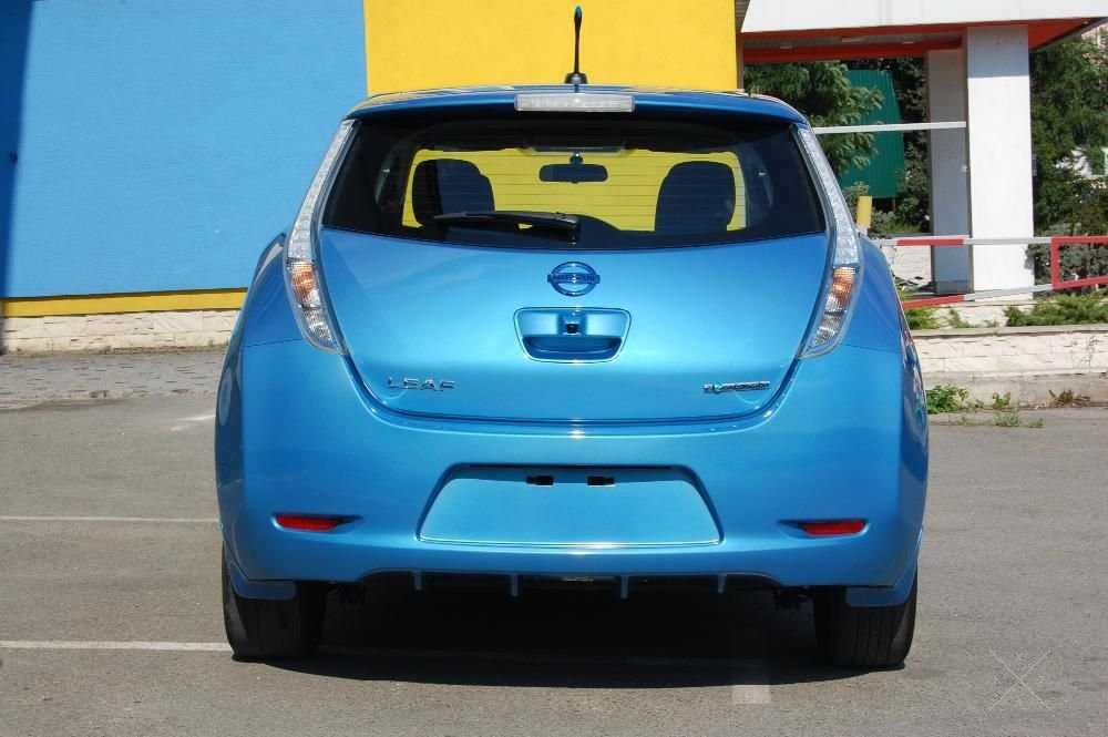 Nissan Leaf S