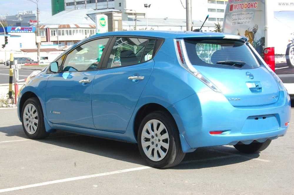 Nissan Leaf S