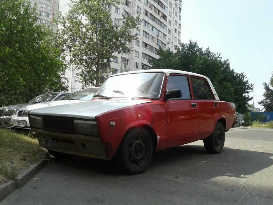 Продам Танюшин бетмобіль на Газу!