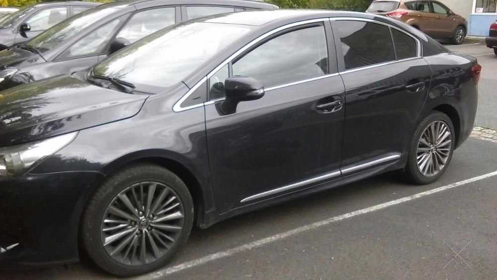 Продам автомобиль Toyota Avensis 2015