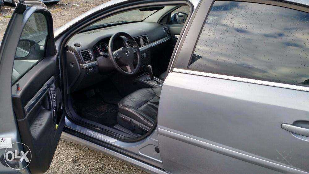 Продаю отличный Opel Vectra C 2006 года (сел и поехал) Газ/бензин