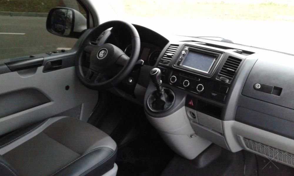 Продам Volkswagen T5 (Transporter) 2012 г.в.
