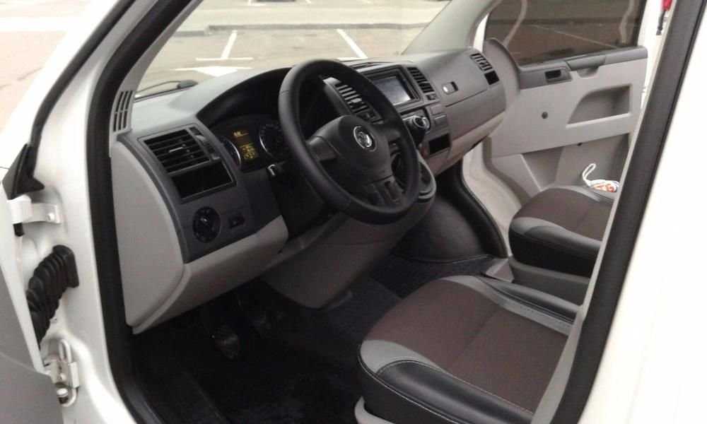 Продам Volkswagen T5 (Transporter) 2012 г.в.