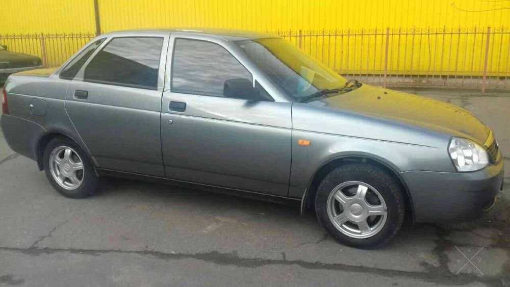 Продеться авто лада Приора седан