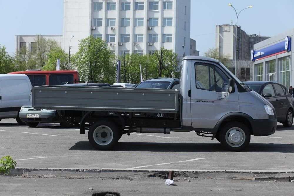 ГАЗель 3302 Бортовая с тентом