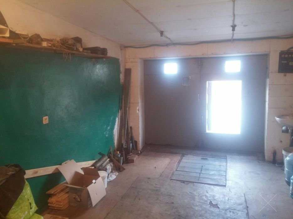 Продам кирпичный гараж на Ольжича 48